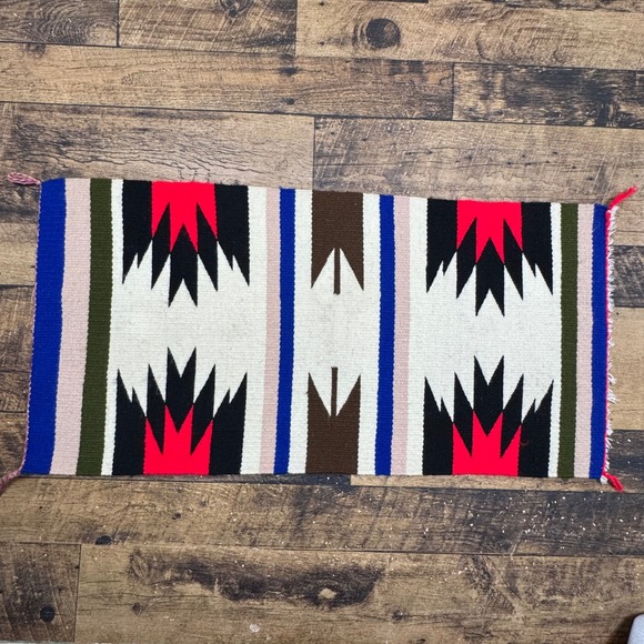 Southwestern Style Woven Rug‎ Table Runner Accent Mat